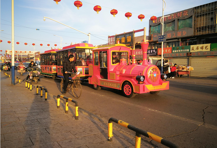 步行街小火車